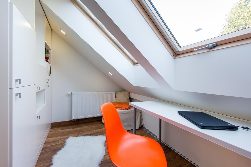 Charming 2-Level Apartment - Podgorze, Old Town Краків Номер фото